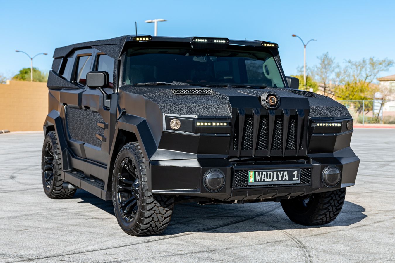 003 - Dartz Prombron_Black